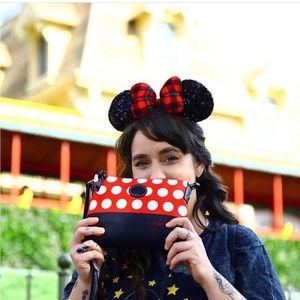 Disney Dooney & Bourke Minnie bag